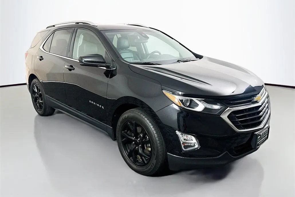 2020 Chevrolet Equinox LT photo 1