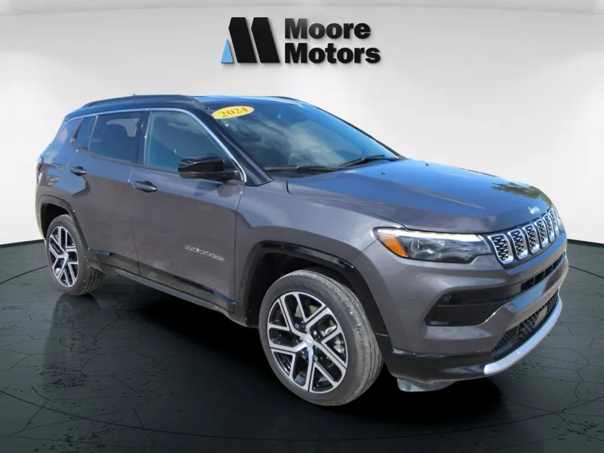 2024 Jeep Compass Limited photo 1