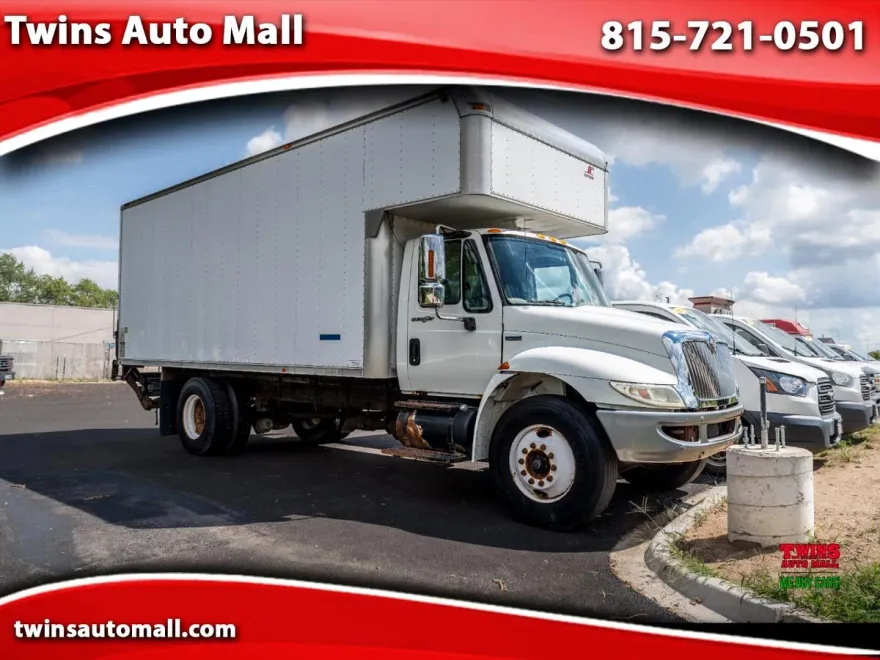 2008 International 4300 DuraStar 4300 photo 1