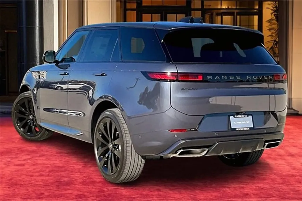2025 Land Rover Range Rover Sport P400 Dynamic SE photo 1