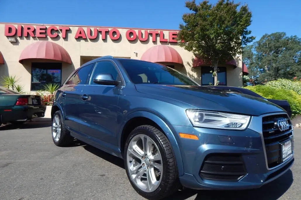 2017 Audi Q3 Premium Plus photo 1