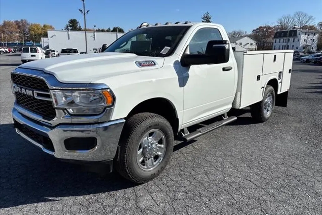 2024 Ram 3500 Tradesman photo 1