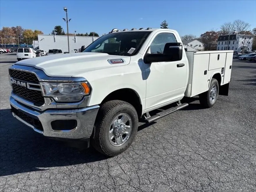 2024 Ram 3500 Tradesman photo 1