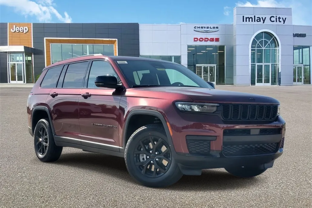 2025 Jeep Grand Cherokee Altitude photo 1