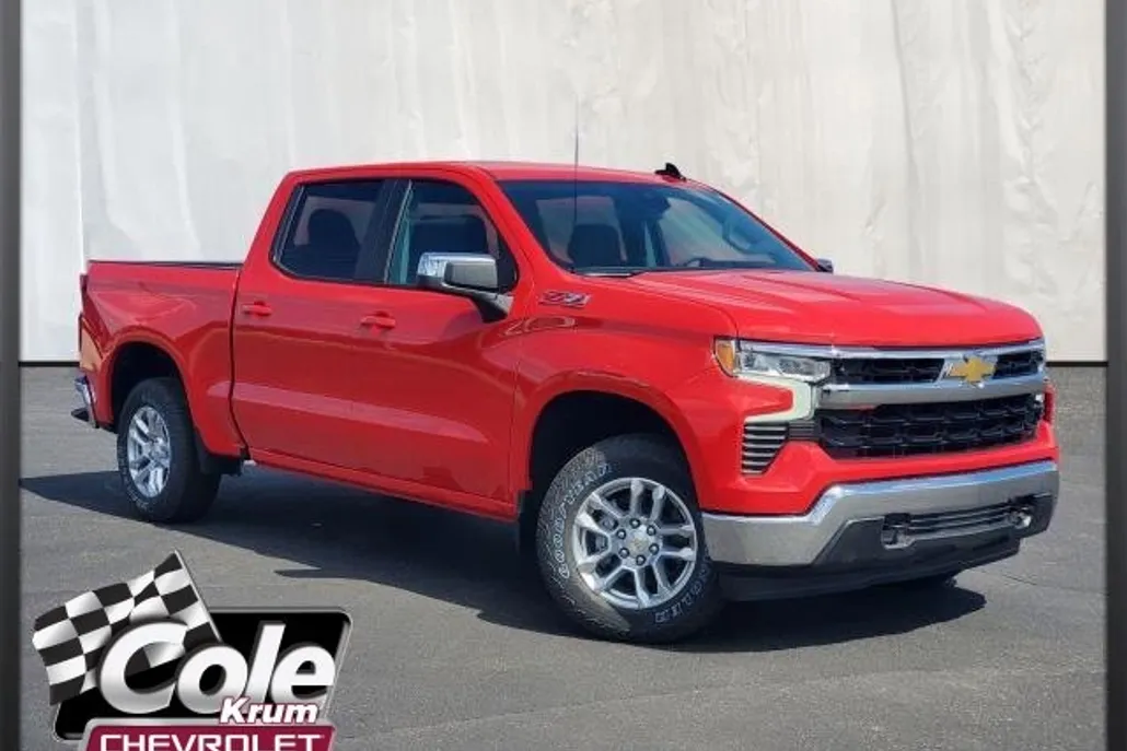 2025 Chevrolet Silverado 1500 LT photo 1