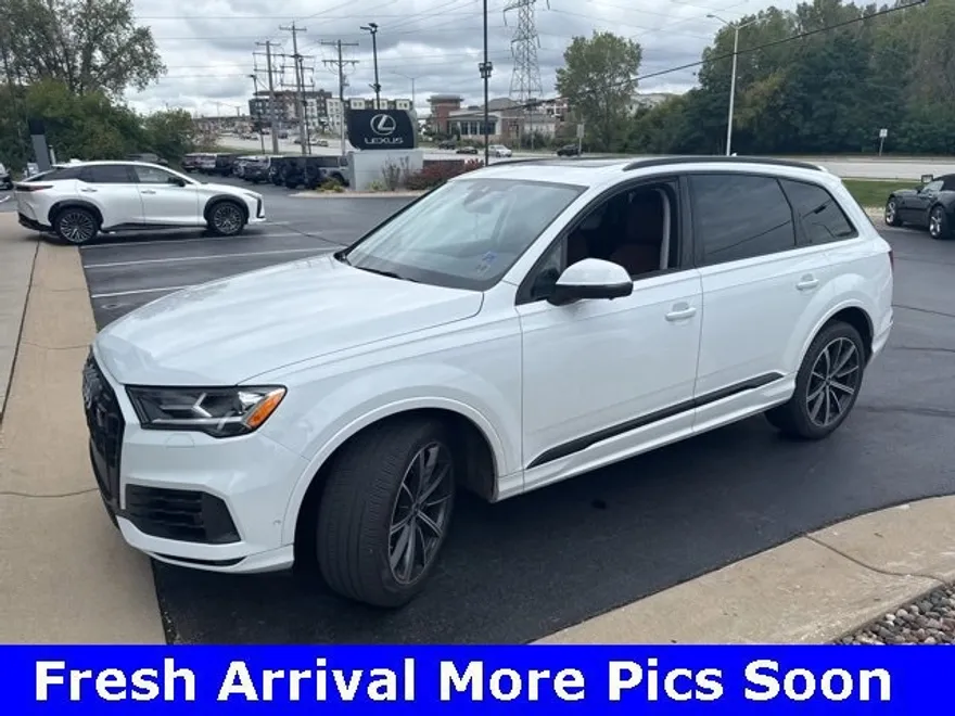 2023 Audi Q7 55 Premium Plus photo 1