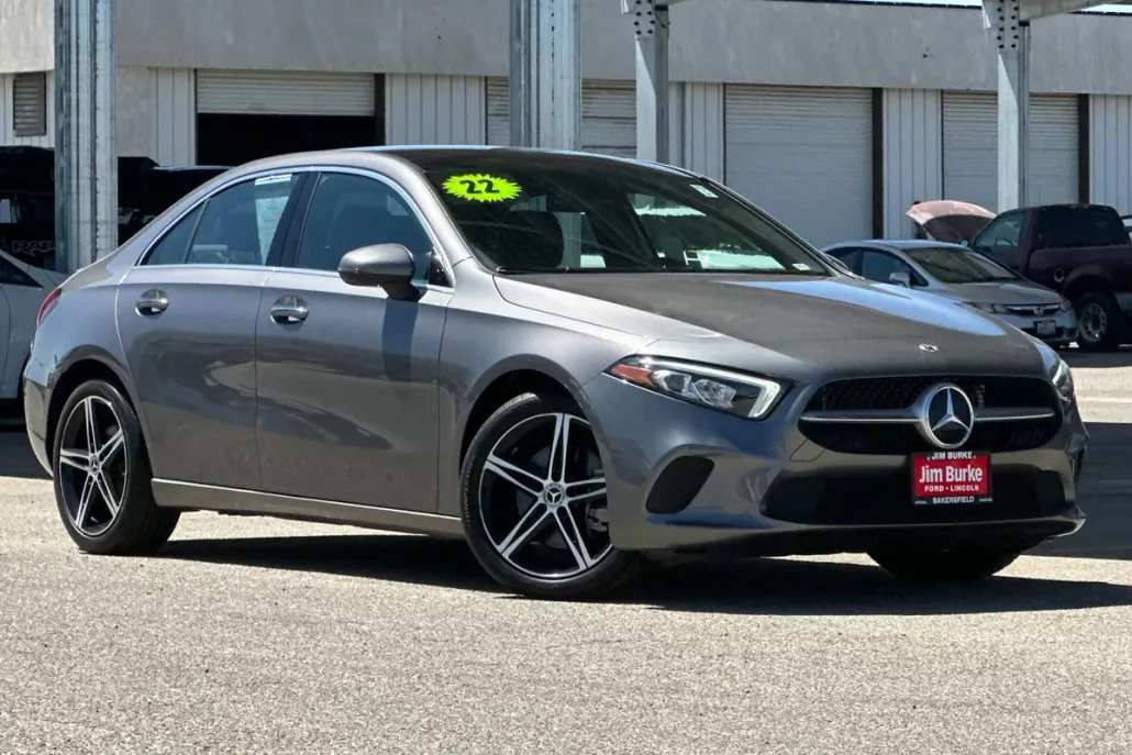 2022 Mercedes Benz A 220 photo 1