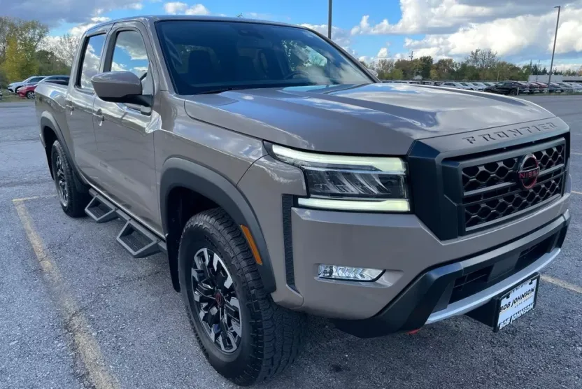 2024 Nissan Frontier PRO-4X photo 1