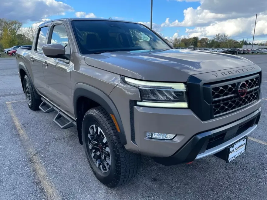2024 Nissan Frontier PRO-4X photo 1