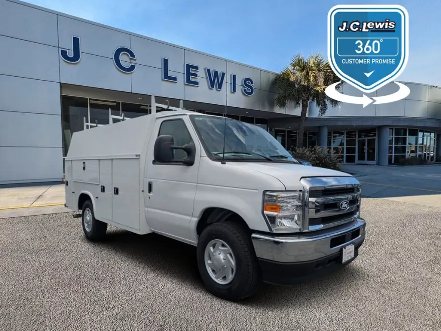 2026 Ford E-350 Base photo 1