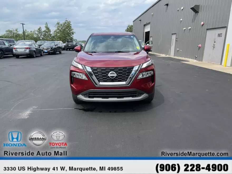 2023 Nissan Rogue SV photo 1
