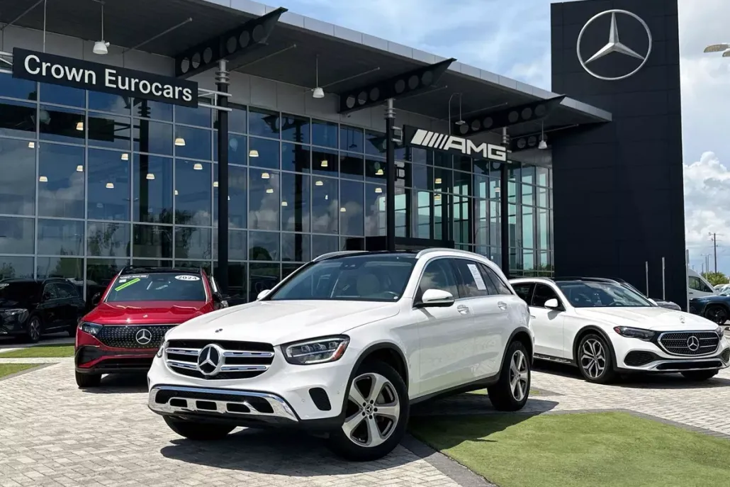 2022 Mercedes Benz GLC 300 photo 1