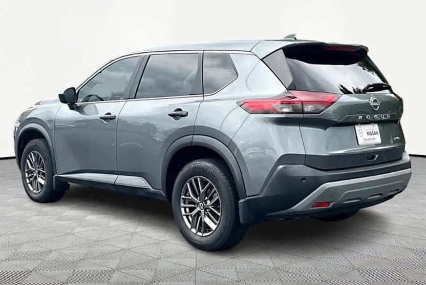 2023 Nissan Rogue S photo 1