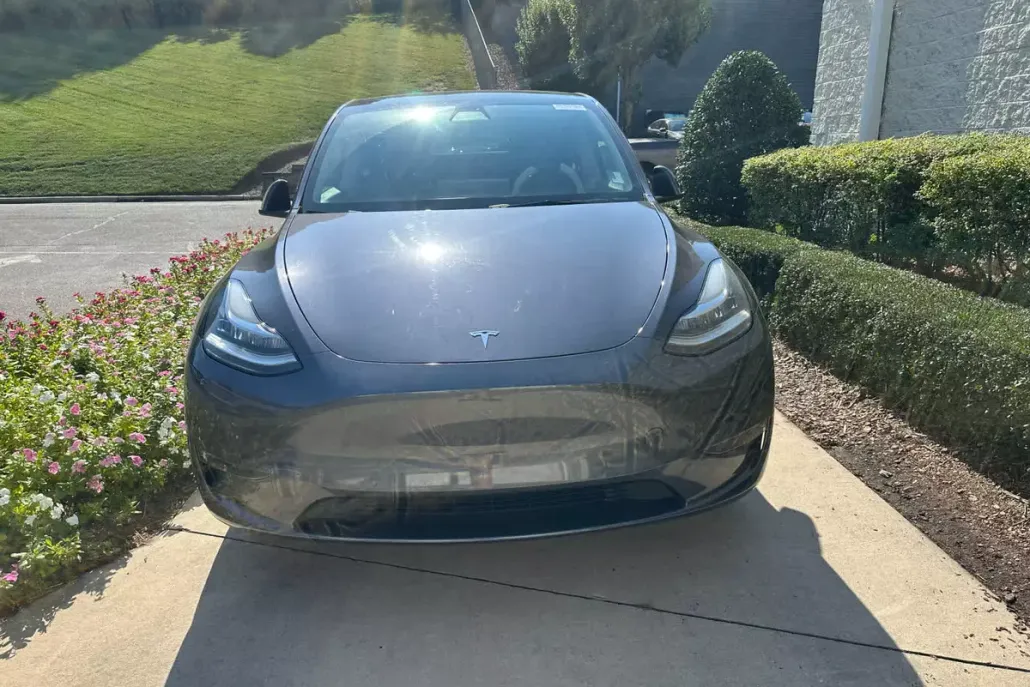 2021 Tesla Model Y Long Range photo 1