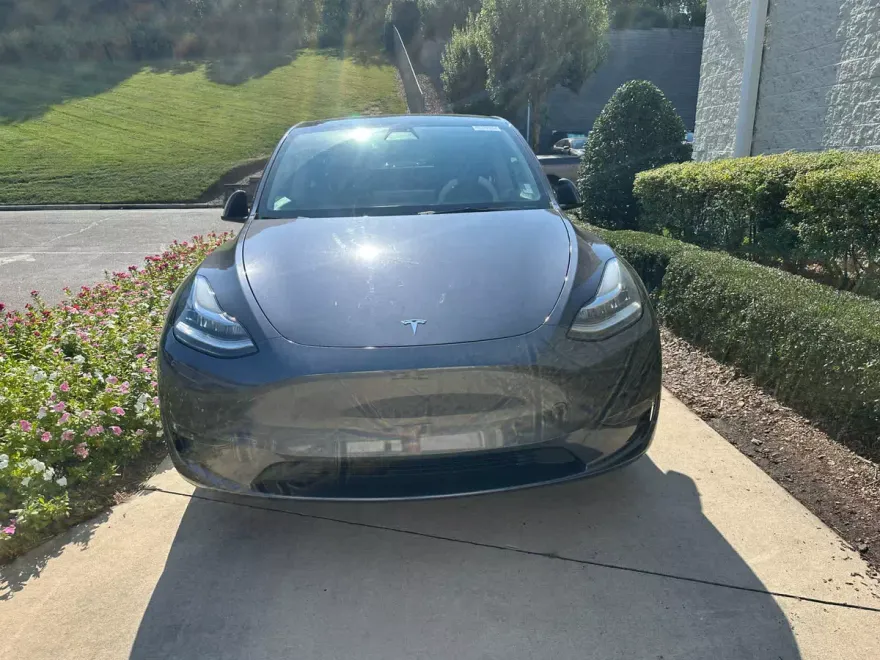 2021 Tesla Model Y Long Range photo 1