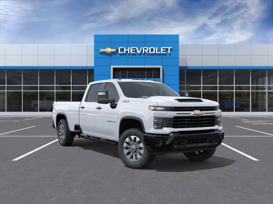 2026 Chevrolet Silverado 2500HD Custom photo 1