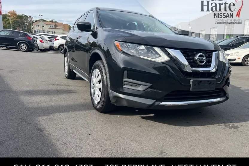 2017 Nissan Rogue S photo 1