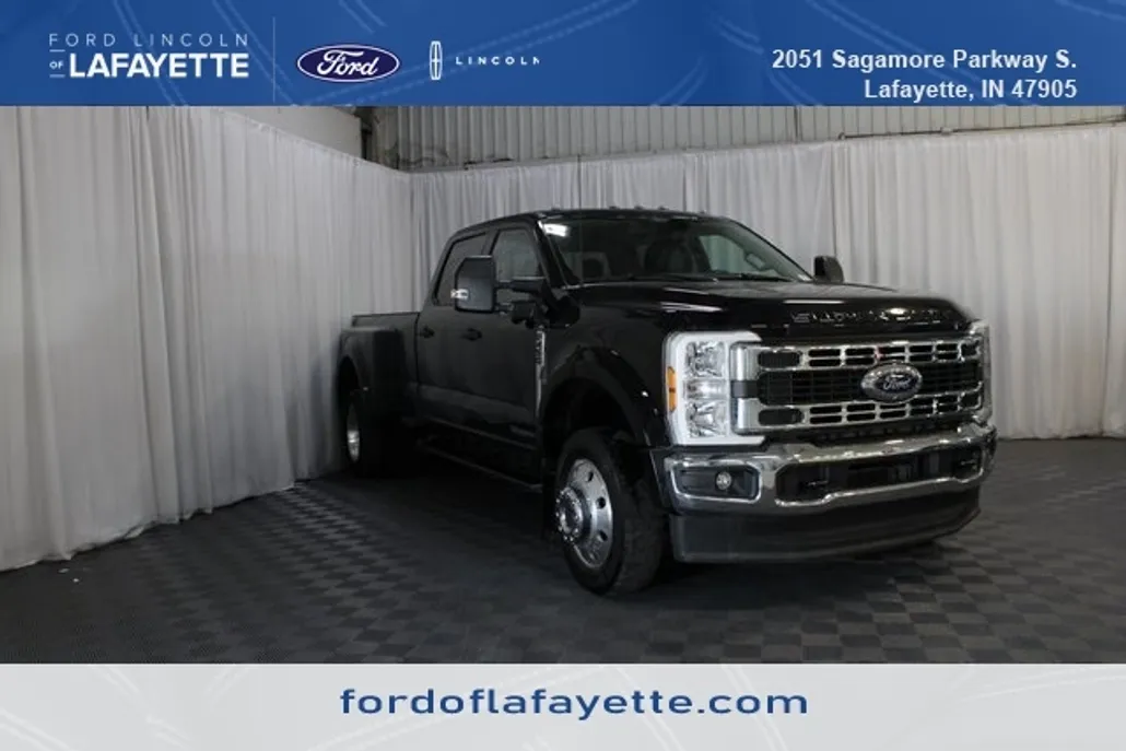 2024 Ford F-450 photo 1
