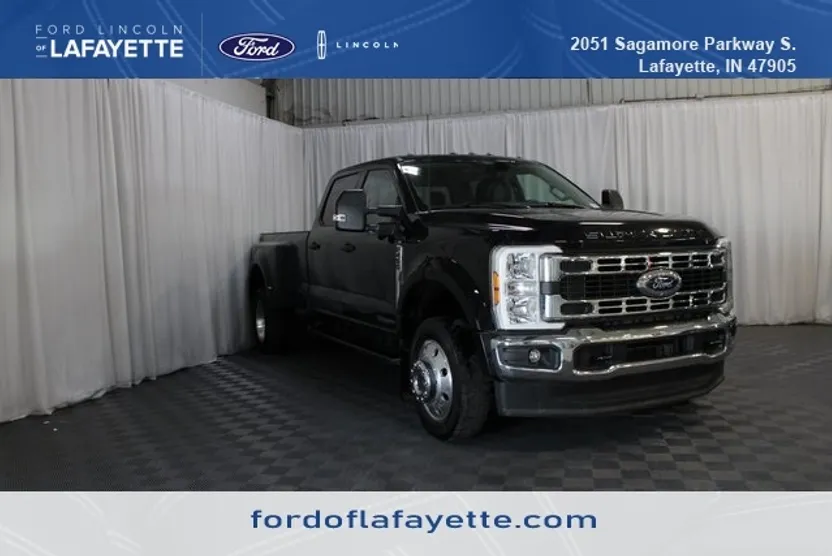 2024 Ford F-450 photo 1