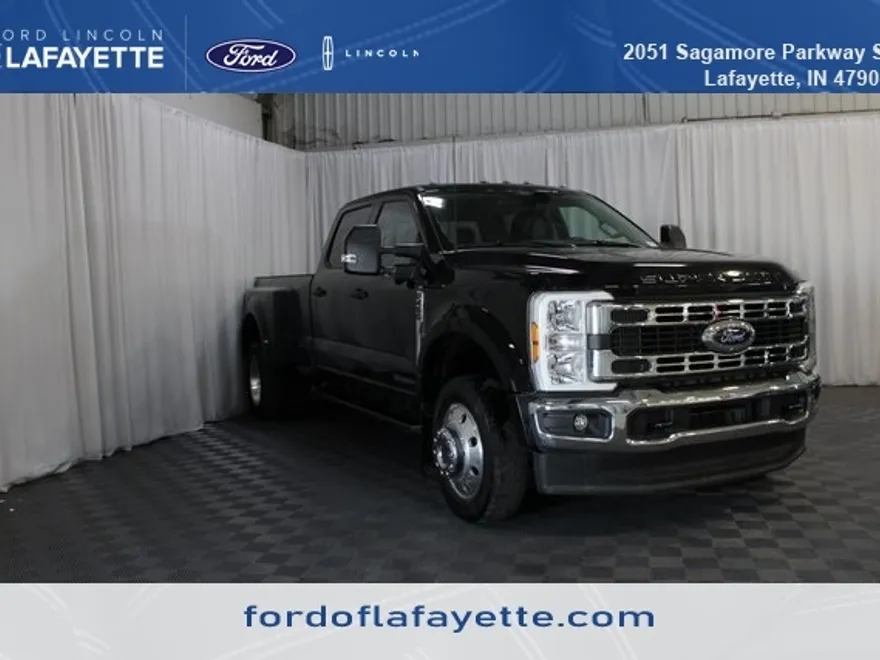 2024 Ford F-450 photo 1