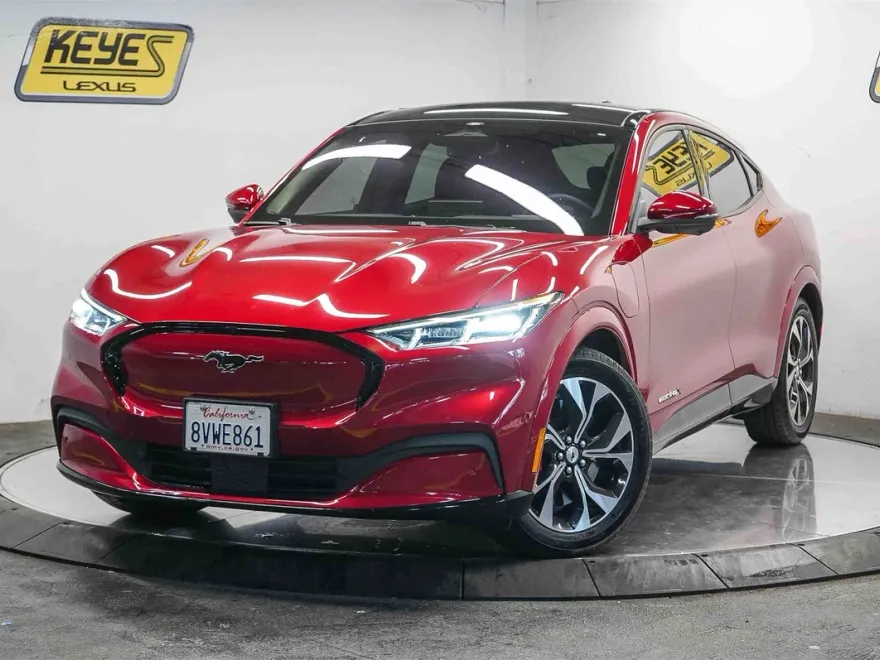 2021 Ford Mustang Mach-E Premium photo 1
