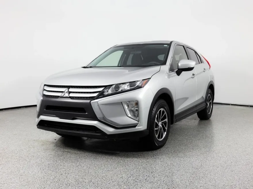 2020 Mitsubishi Eclipse Cross ES photo 1