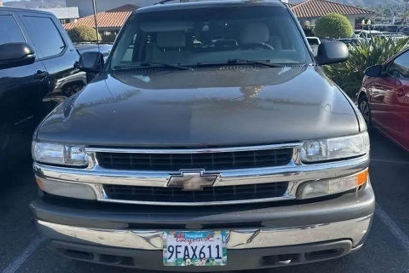 2000 Chevrolet Tahoe LT photo 1