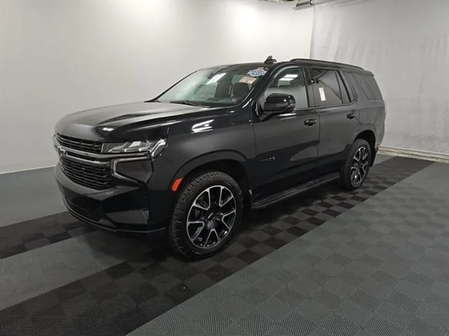 2022 Chevrolet Tahoe RST photo 1