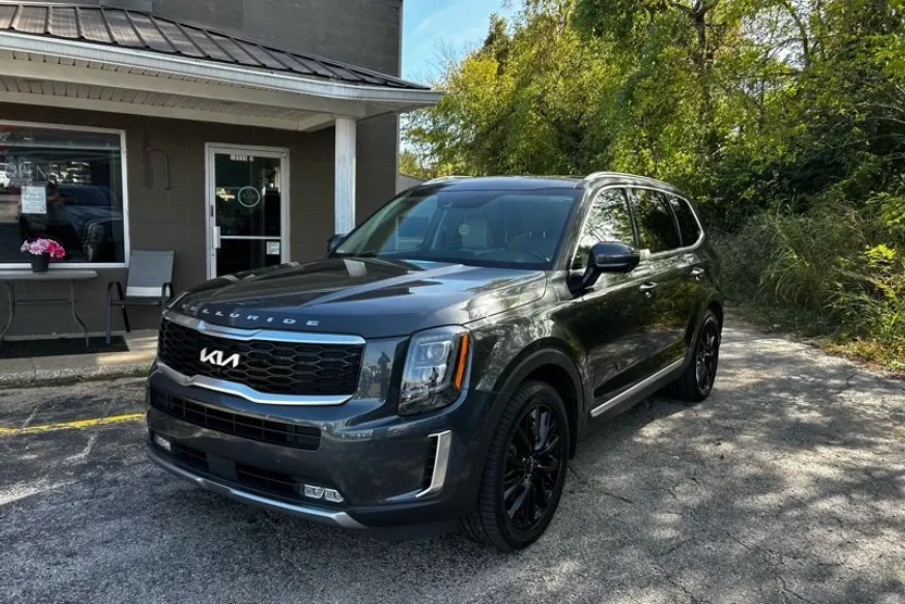 2022 Kia Telluride SX photo 1