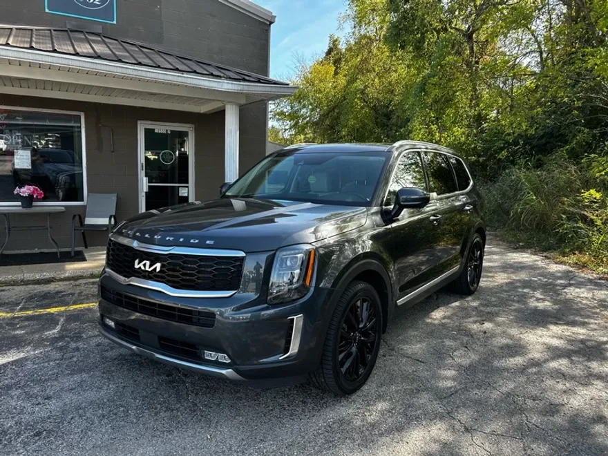 2022 Kia Telluride SX photo 1