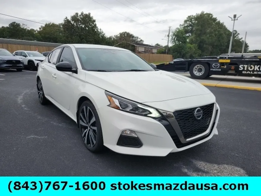 2021 Nissan Altima 2.5 SR photo 1
