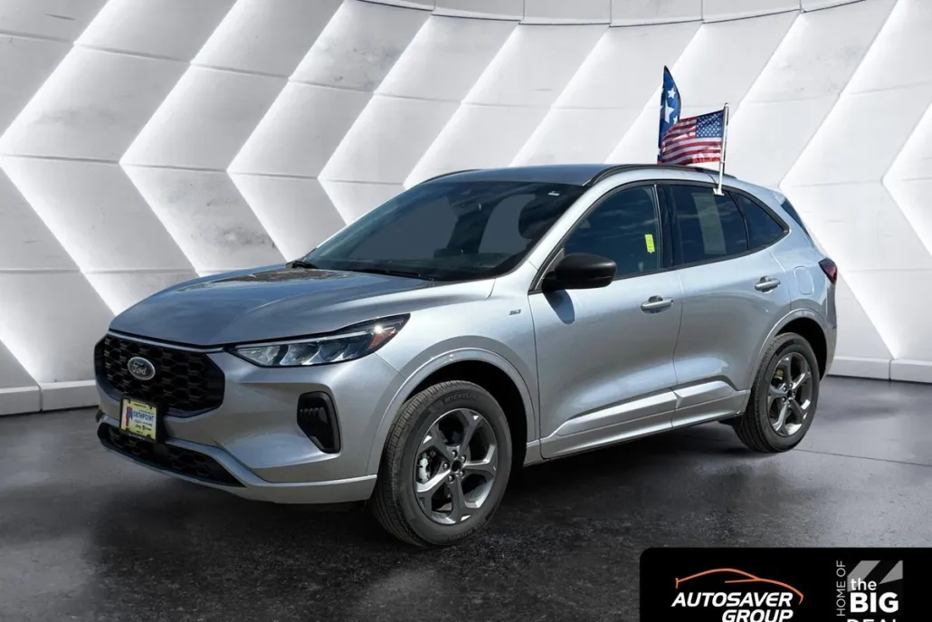 2024 Ford Escape ST-Line photo 1