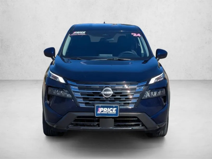 2024 Nissan Rogue AWD SV photo 1