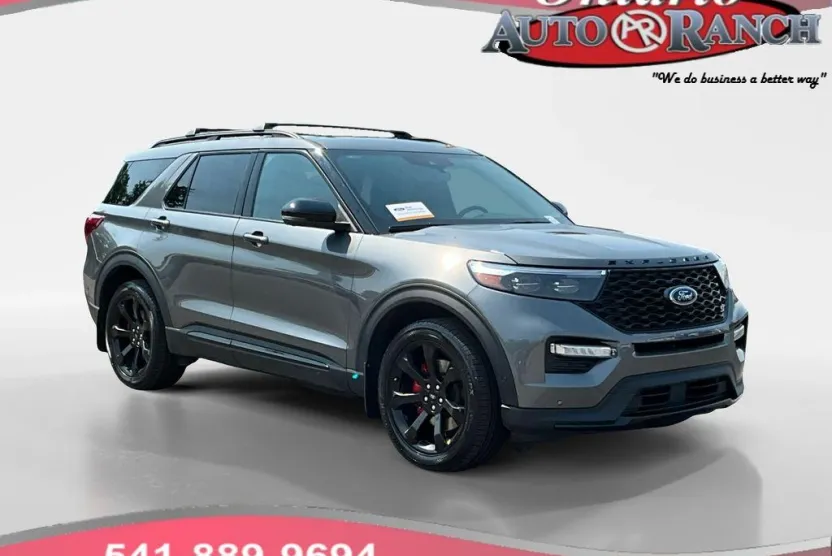 2023 Ford Explorer ST photo 1