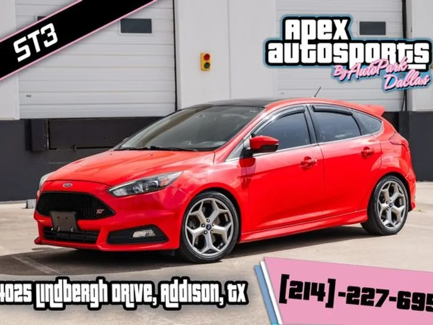 2015 Ford Focus ST photo 1