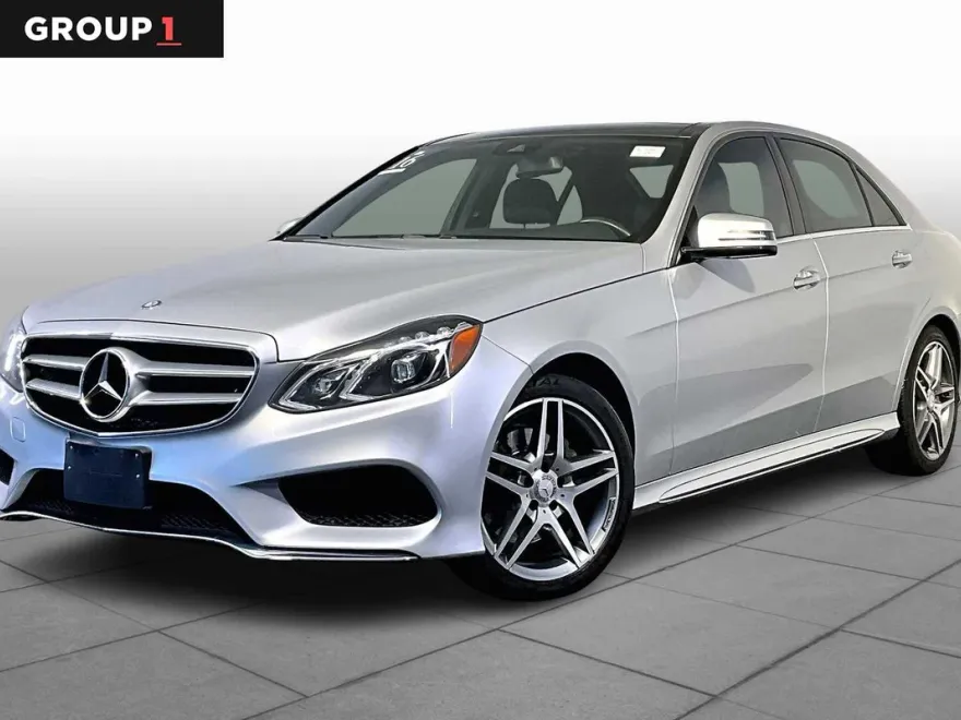 2016 Mercedes Benz E 400 4MATIC photo 1