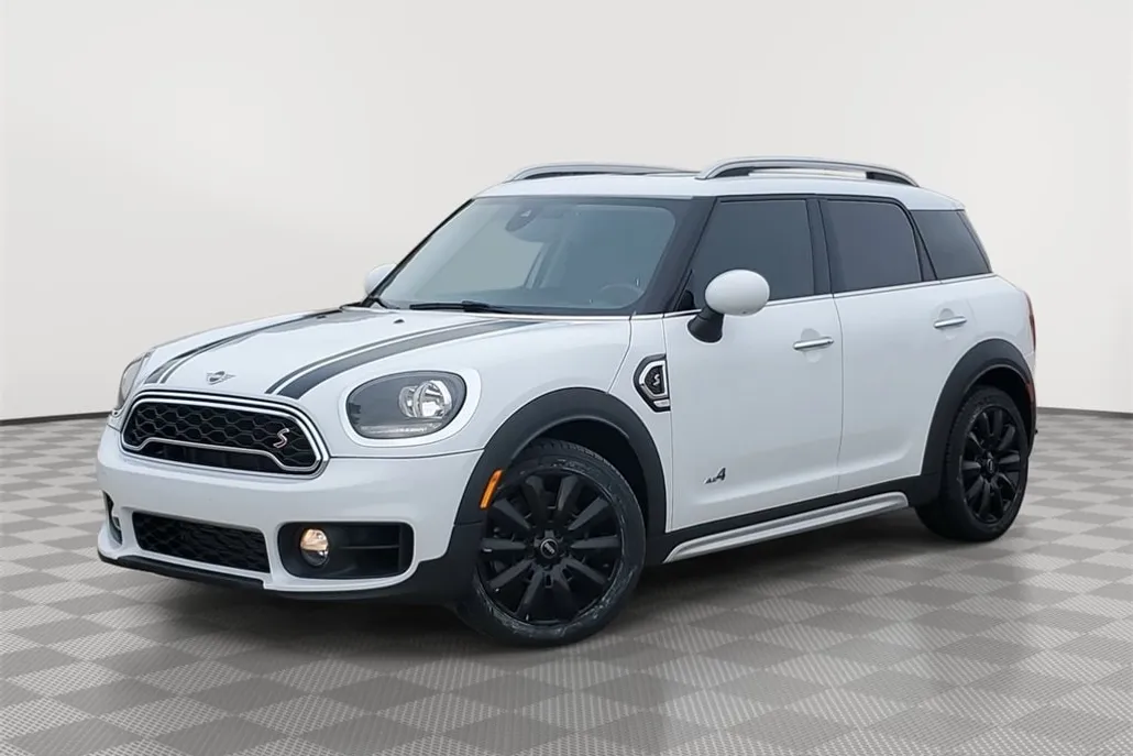 2019 Mini Countryman S ALL4 photo 1