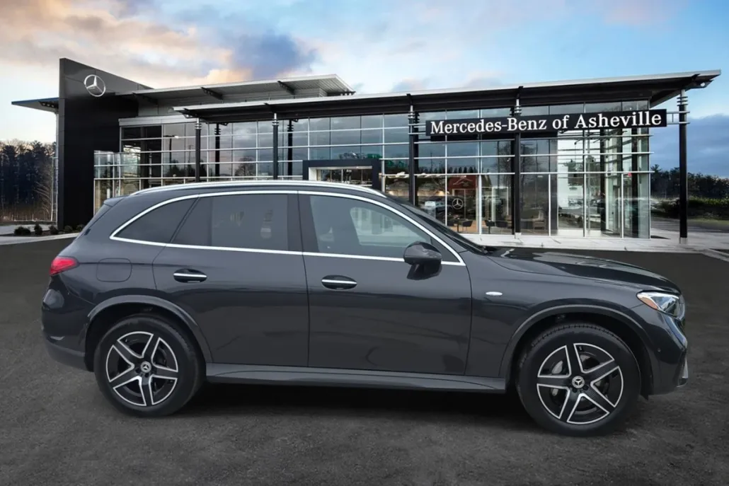 2025 Mercedes Benz GLC 350e 4MATIC photo 1