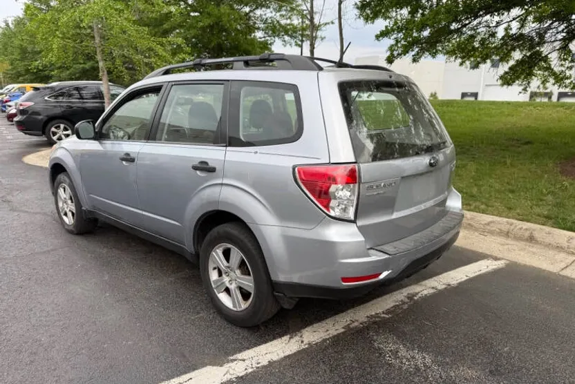 2013 Subaru Forester 2.5X photo 1