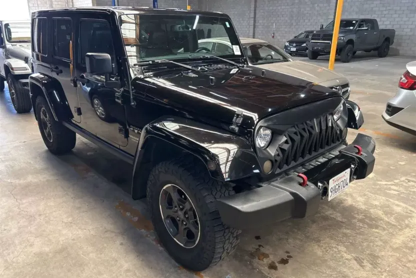 2016 Jeep Wrangler Unlimited Sahara Sport photo 1