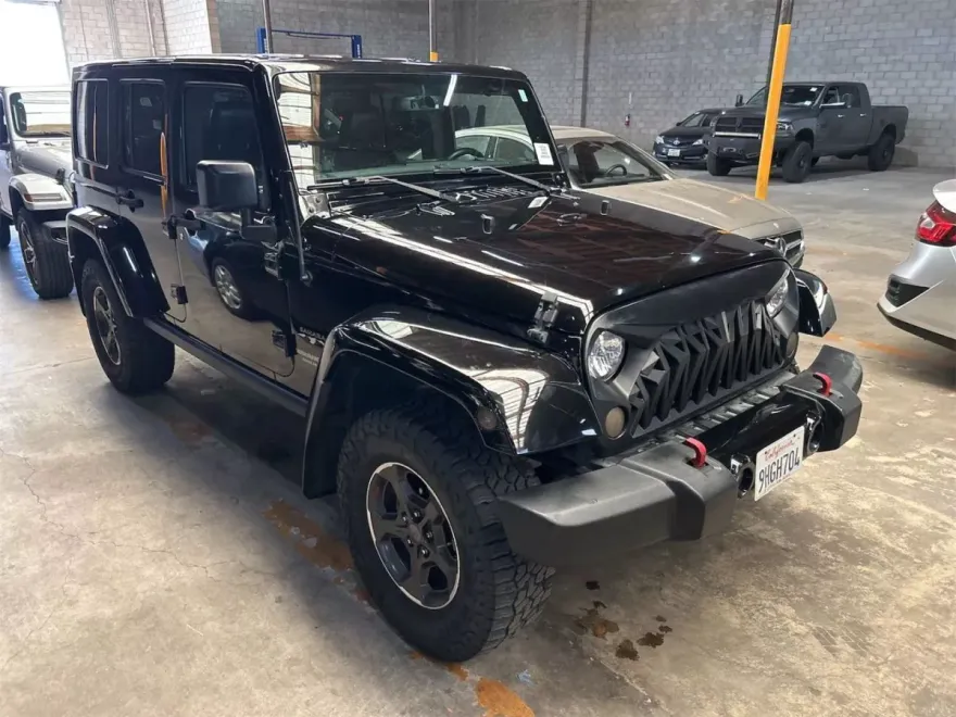 2016 Jeep Wrangler Unlimited Sahara Sport photo 1