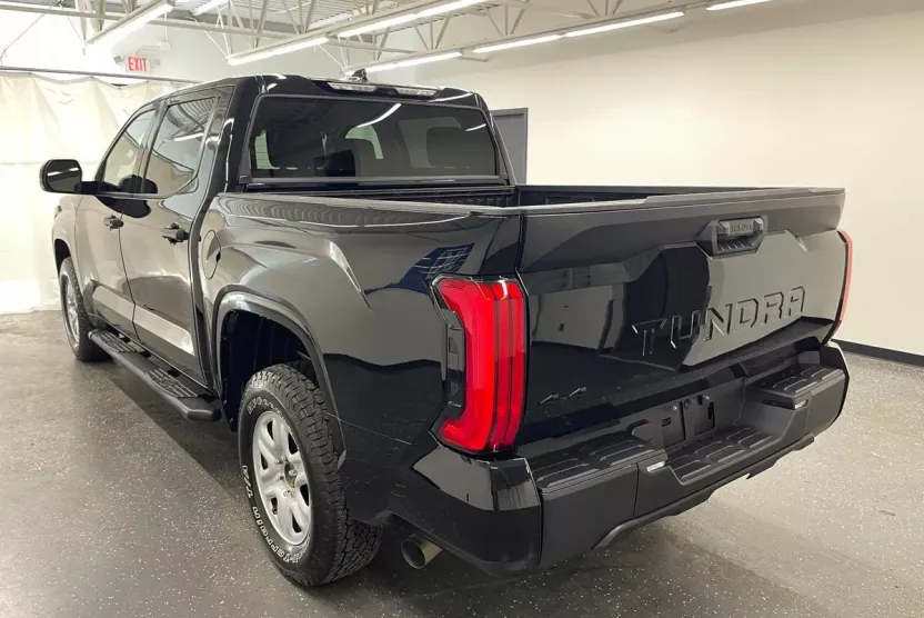 2023 Toyota Tundra SR photo 1