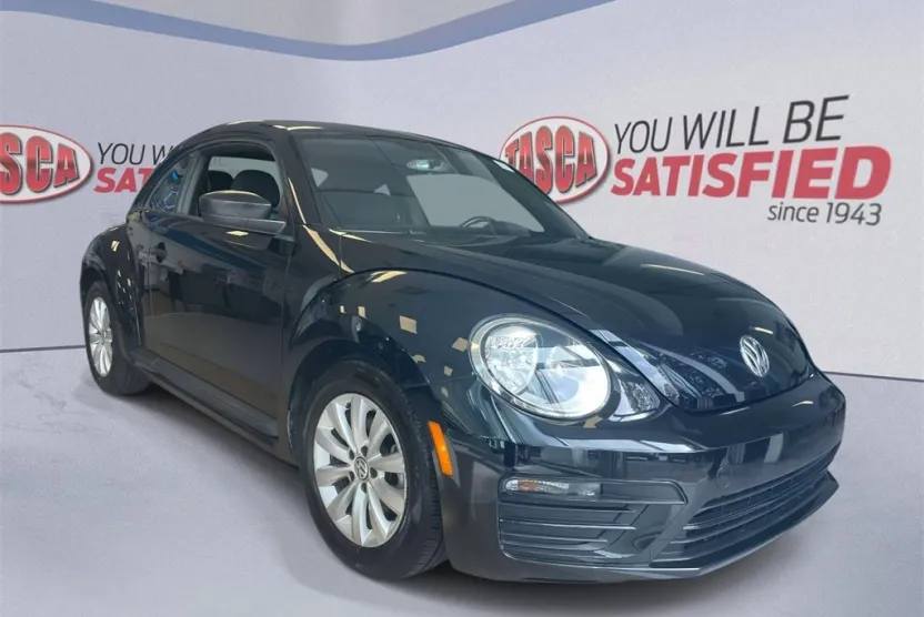 2018 Volkswagen Beetle S photo 1