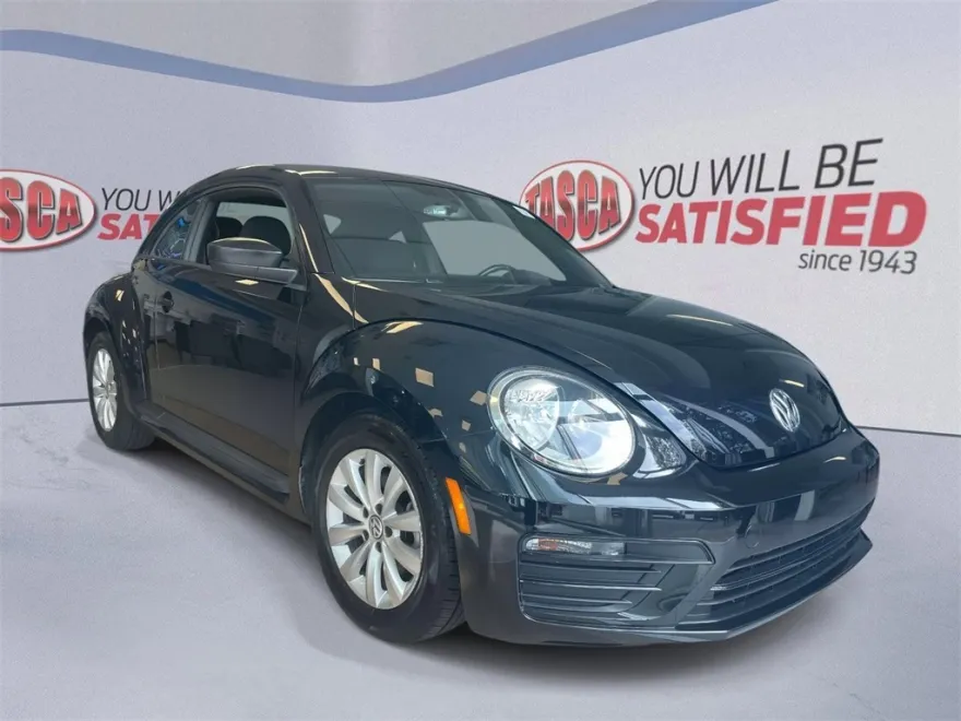 2018 Volkswagen Beetle S photo 1