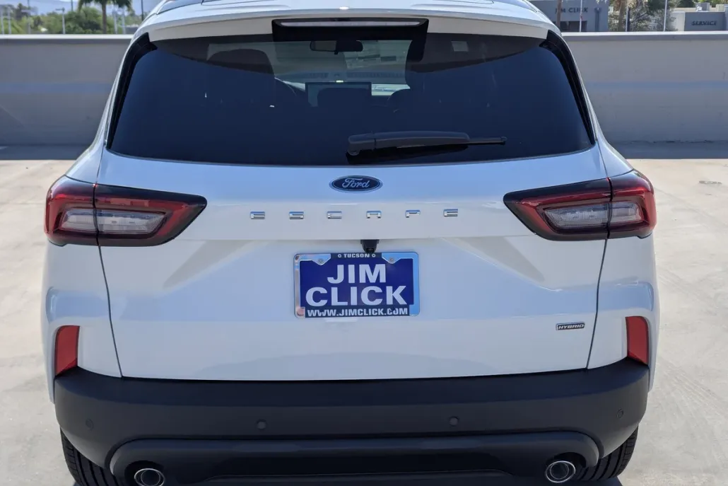 2025 Ford Escape ST-Line photo 1