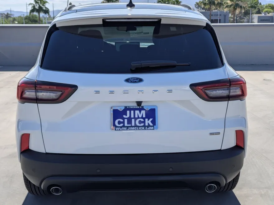 2025 Ford Escape ST-Line photo 1