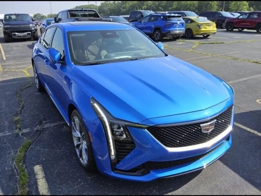 2025 Cadillac CT5 V photo 1