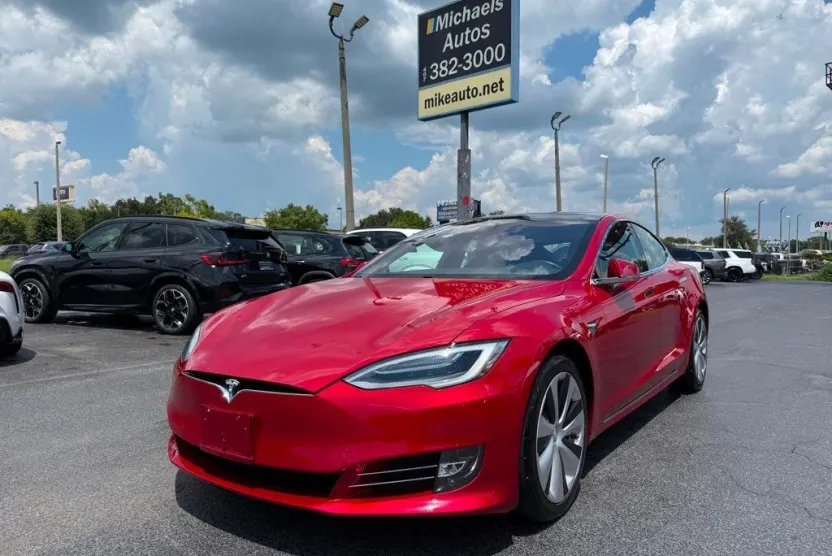2021 Tesla Model S Long Range Plus AWD photo 1