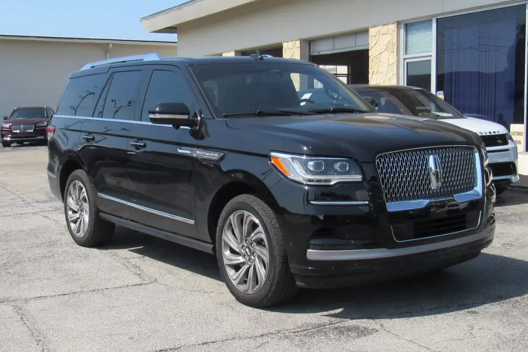 2023 Lincoln Navigator Reserve photo 1