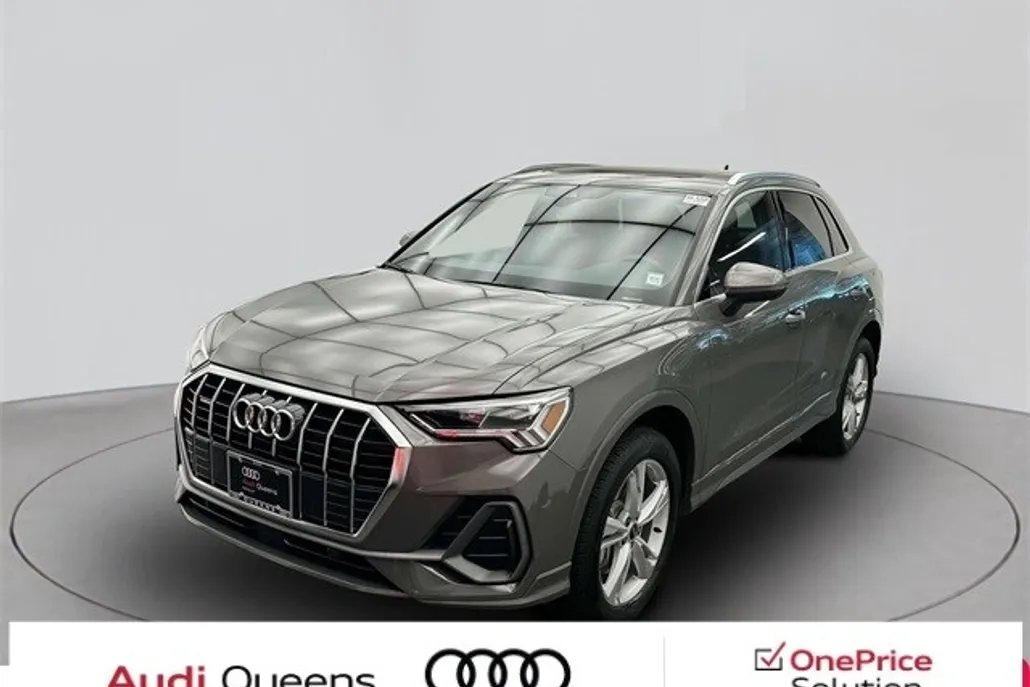 2024 Audi Q3 S line Premium photo 1